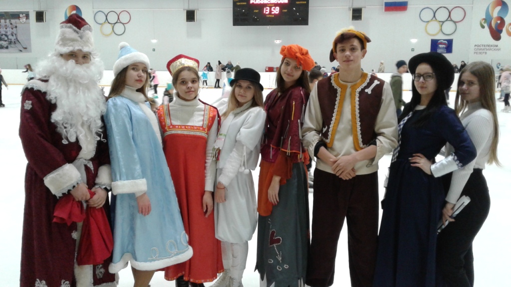 Новогоднее шоу Деда Мороза в Ледовом дворце Новогоднее шоу Деда Мороза в Ледовом дворце